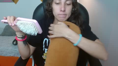 lunna online show from 11, 1, 2025