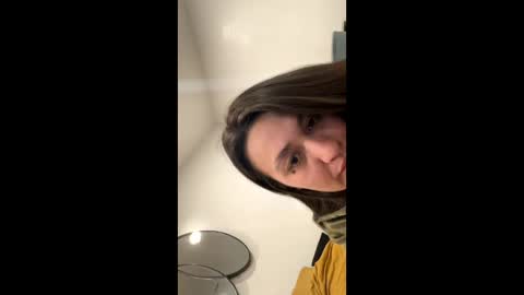 Snapshot of xmoanxxxa chatting on 4, 4, 2026 Moanxxxa online show from 4, 4, 2026