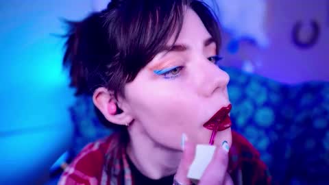 Bella Bondai online show from 10, 11, 2025