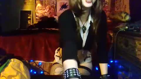 Blazeee  online show from 9, 10, 2025