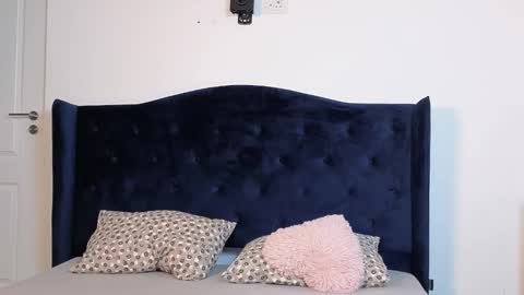 AnnaMaee online show from 10, 2, 2026