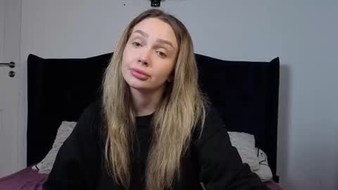 AnnaMaee online show from 25, 2, 2026