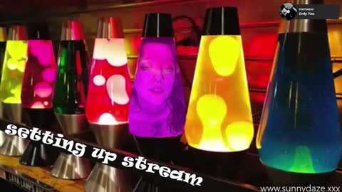 Sunny Daze online show from 3, 2, 2026