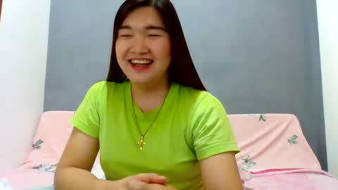 Snapshot of xsweetiemajax chatting on 13, 10, 2025 HI IM PAULINE online show from 13, 10, 2025