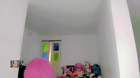 Snapshot of xthesexyboyx chatting on 13, 2, 2025 Femboy Exotic online show from 13, 2, 2025