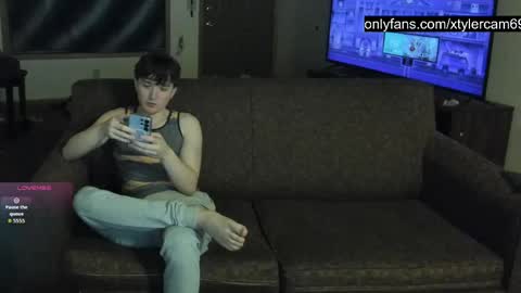 Snapshot of xtylercam69 chatting on 4, 5, 2026 xtylercam69 online show from 4, 5, 2026