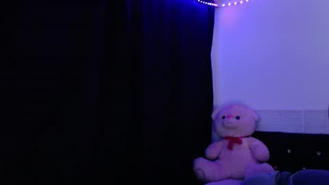Snapshot of xx_johnson_xx chatting on 7, 7, 2026 VALE online show from 7, 7, 2026