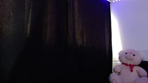 Snapshot of xx_johnson_xx chatting on 12, 7, 2026 VALE online show from 12, 7, 2026