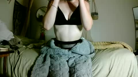 Snapshot of xxbreedmexx chatting on 16, 6, 2026 xxbreedmexx online show from 16, 6, 2026