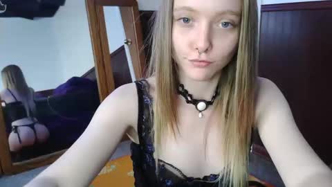 Snapshot of xxloveanastasia chatting on 30, 12, 2024 LoveAnastasia online show from 30, 12, 2024