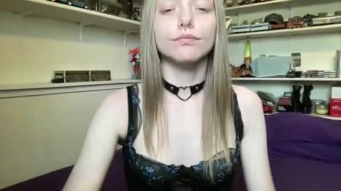 Snapshot of xxloveanastasia chatting on 15, 9, 2025 LoveAnastasia online show from 15, 9, 2025