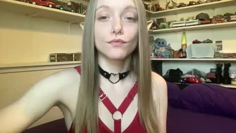 Snapshot of xxloveanastasia chatting on 6, 10, 2025 LoveAnastasia online show from 6, 10, 2025