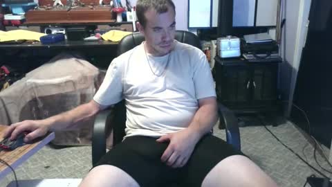 Snapshot of xxscubastevexxx chatting on 23, 10, 2025 xxScubaStevexx online show from 23, 10, 2025