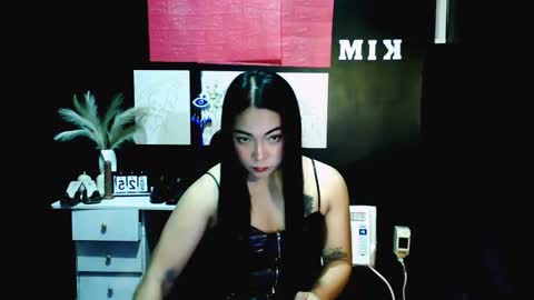 xxslutty kim online show from 25, 11, 2025