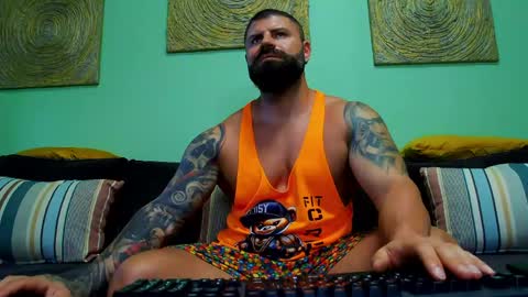 Snapshot of xxtreamleonard chatting on 2, 6, 2026 Xtream Leonard online show from 2, 6, 2026