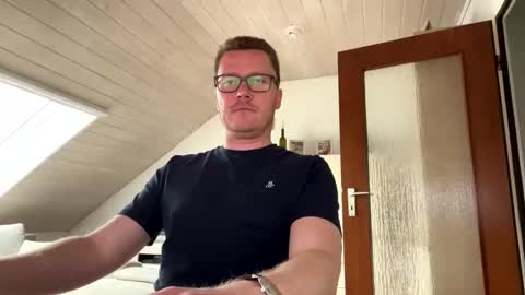 Alex online show from 21, 4, 2026