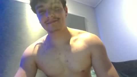 Snapshot of xxxbeastboi chatting on 11, 11, 2025 xxxbeastboi online show from 11, 11, 2025