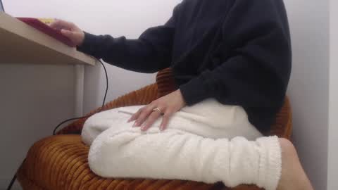 Lola online show from 7, 1, 2025