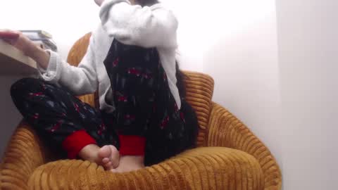 Lola online show from 12, 2, 2025