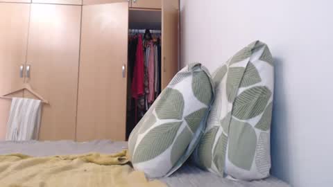Snapshot of xxxbustybabe27x chatting on 3, 3, 2025 Ayanda online show from 3, 3, 2025