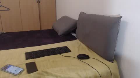 Snapshot of xxxbustybabe27x chatting on 4, 10, 2025 Ayanda online show from 4, 10, 2025