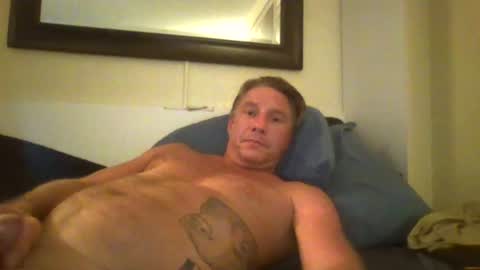 Snapshot of xxxelentdick chatting on 25, 6, 2026 deeeeznutz online show from 25, 6, 2026