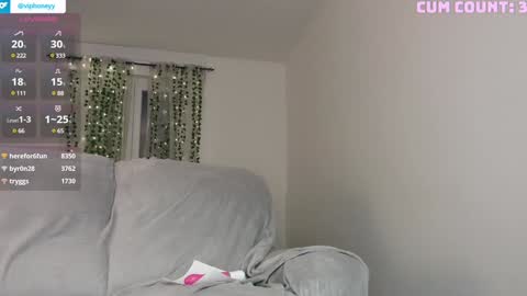 Snapshot of xxxhoneyxx chatting on 16, 1, 2025 Onlyfanz online show from 16, 1, 2025