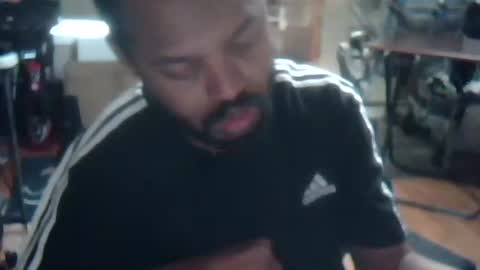 Snapshot of xxxonwheelz chatting on 4, 6, 2026 xxxonwheelz online show from 4, 6, 2026