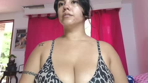 Snapshot of xxxtatianabustyxxx chatting on 30, 4, 2026 xxxtatianabustyxxx online show from 30, 4, 2026