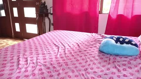 Snapshot of xxxtatianabustyxxx chatting on 19, 5, 2026 xxxtatianabustyxxx online show from 19, 5, 2026