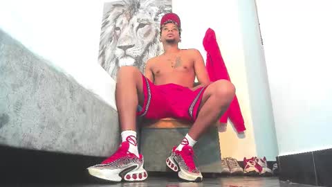 Sr. Y0ung Master online show from 26, 11, 2025