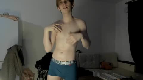 Snapshot of y0ursteve chatting on 29, 5, 2026 y0ursteve online show from 29, 5, 2026