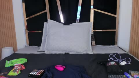 Yahaira online show from 12, 4, 2026