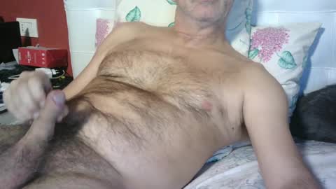 Snapshot of yahe2010 chatting on 30, 12, 2024 grillino online show from 30, 12, 2024