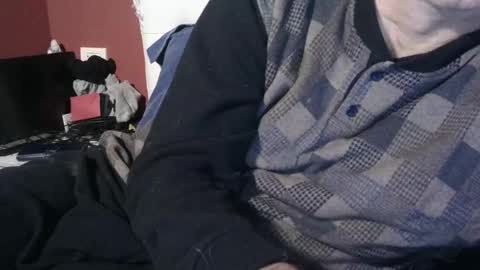 Snapshot of yahe2010 chatting on 10, 3, 2025 grillino online show from 10, 3, 2025