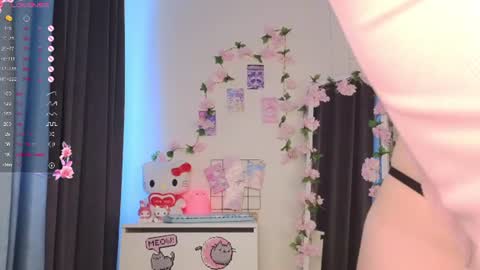 Snapshot of yakamozamazing chatting on 12, 7, 2026 yakamozamazing online show from 12, 7, 2026