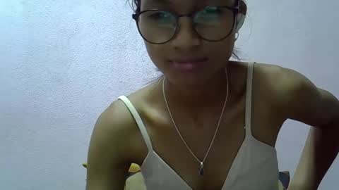 Snapshot of yalane chatting on 8, 4, 2026 yalane online show from 8, 4, 2026