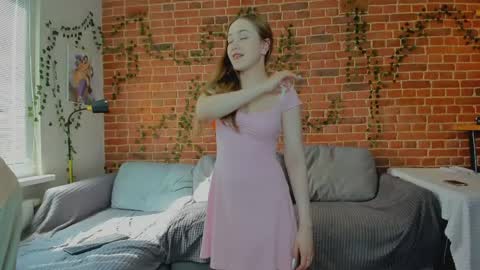 Snapshot of yami_yami_yami chatting on 5, 6, 2026 Mia and Andry online show from 5, 6, 2026