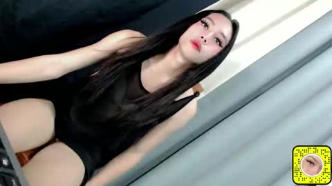yams_kitty69 online show from 3, 10, 2025