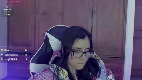 Snapshot of yan_nyan chatting on 12, 12, 2024 yan_nyan online show from 12, 12, 2024