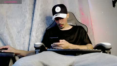 Snapshot of yankees_xxx chatting on 24, 5, 2026 yankees online show from 24, 5, 2026