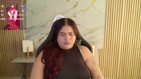 Snapshot of yara22_ chatting on 19, 11, 2025 Yara online show from 19, 11, 2025