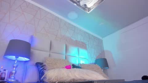 Yara Bliss  online show from 13, 12, 2025