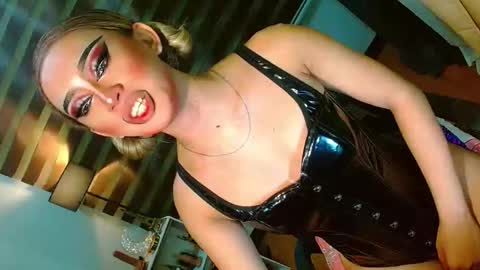 Snapshot of yasii19 chatting on 7, 5, 2026 miss yasii online show from 7, 5, 2026