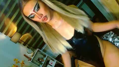 Snapshot of yasii19 chatting on 11, 5, 2026 miss yasii online show from 11, 5, 2026