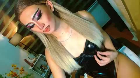 Snapshot of yasii19 chatting on 12, 5, 2026 miss yasii online show from 12, 5, 2026