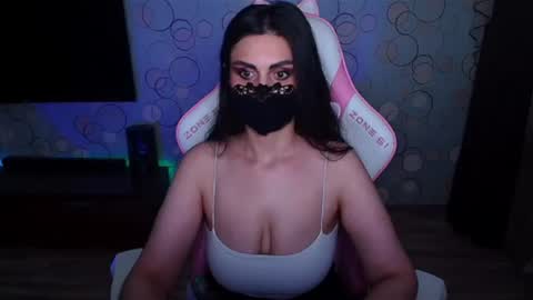yasmina online show from 25, 6, 2026