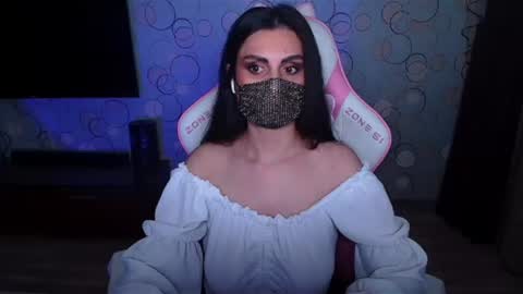 yasmina online show from 27, 6, 2026
