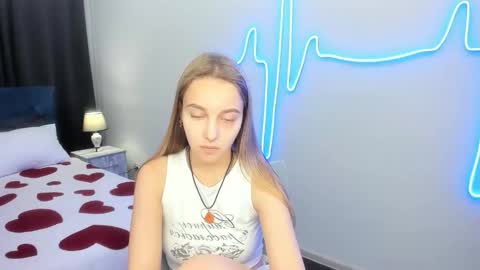 Snapshot of yasminasage chatting on 9, 9, 2025 Yasmina online show from 9, 9, 2025