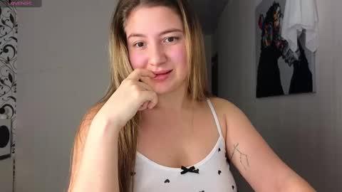 Snapshot of yasyaaa chatting on 7, 1, 2025 Yasyaa  online show from 7, 1, 2025